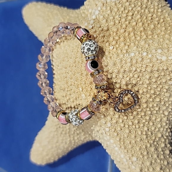 Crystal bracelet with hanging heart charm - Picture 2 of 3